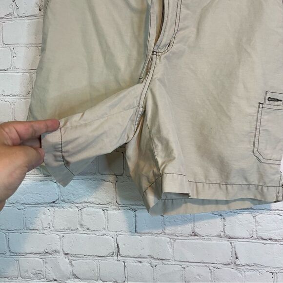 Columbia khaki cargo shorts size 6 - Picture 5 of 10